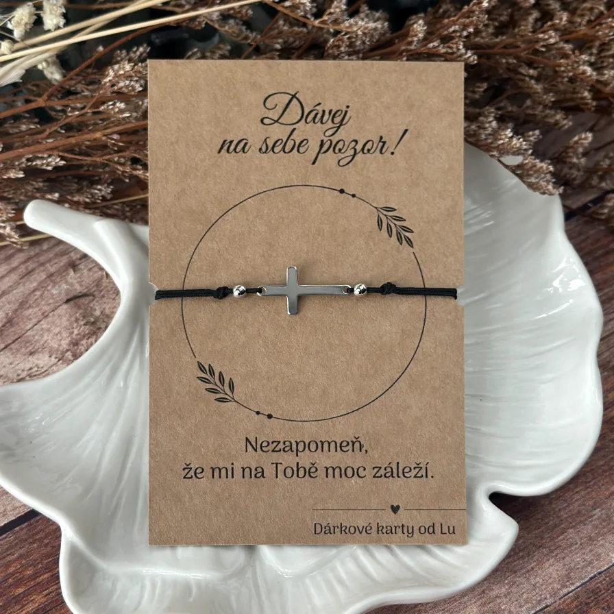 Náramek s křížkem