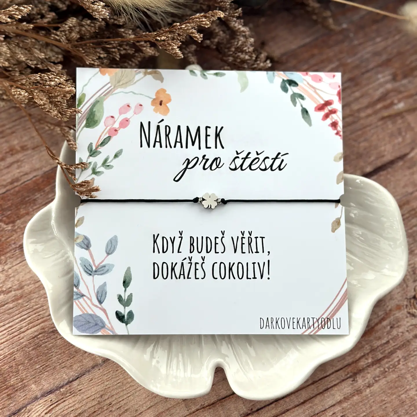 Dárek pro štěstí - náramek se čtyřlístkem