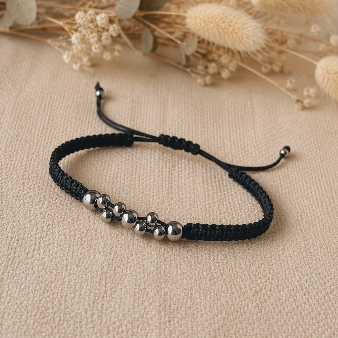Kuličkový macrame náramek stříbrný