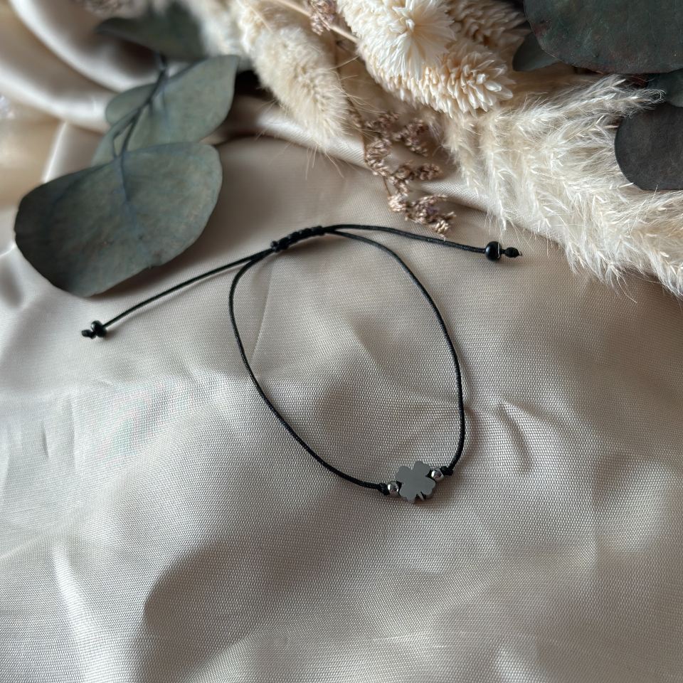 Náramek pro štěstí