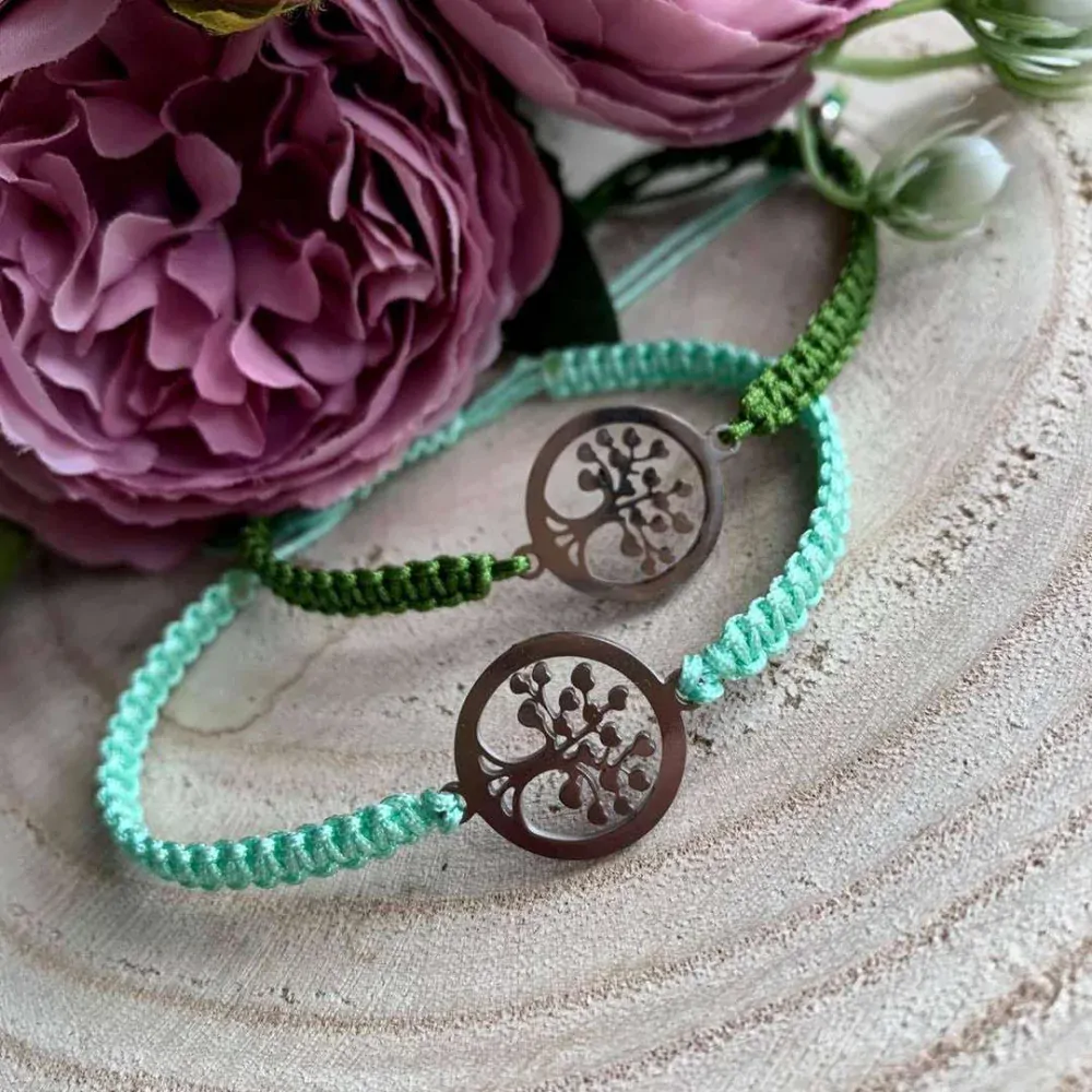 Pletený náramek se stromem života