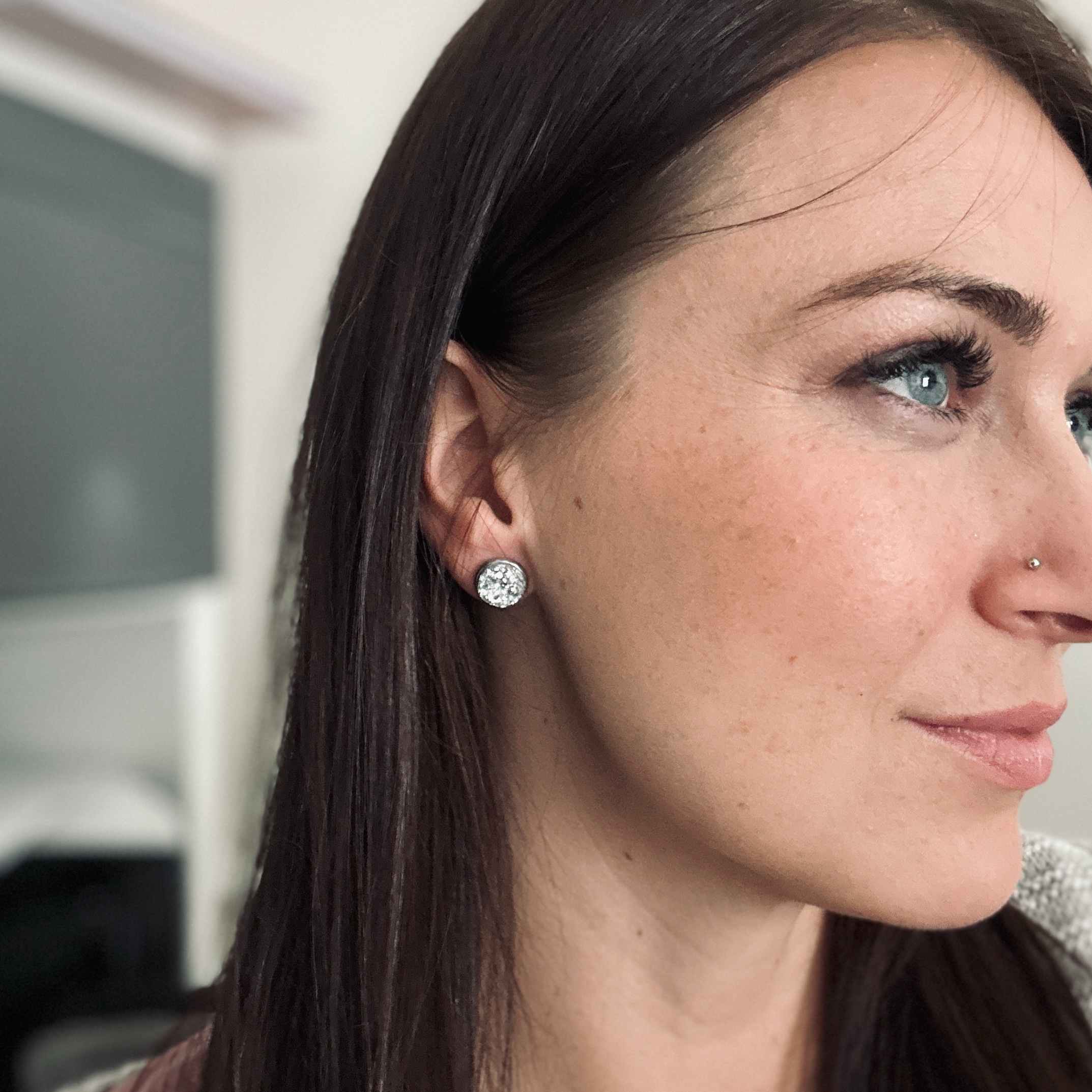 Třpytivé náušnice pro vaši kamarádku