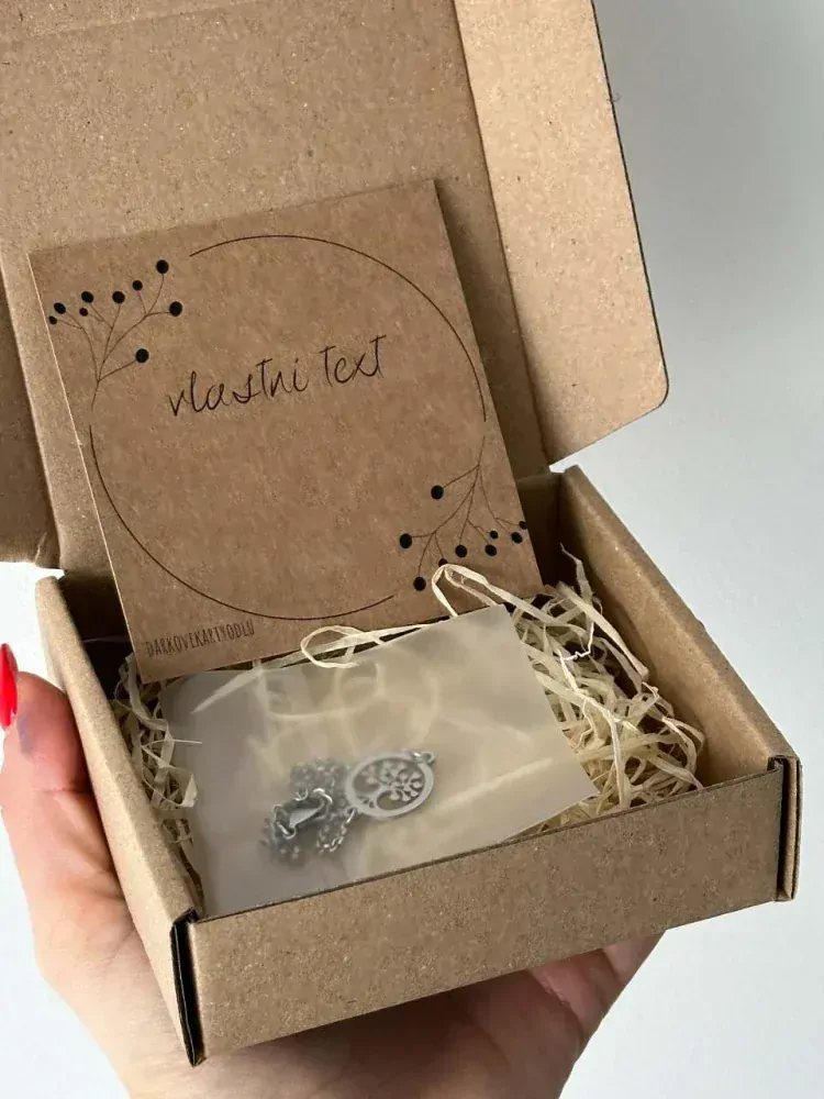 Ocelový náramek s kočkou